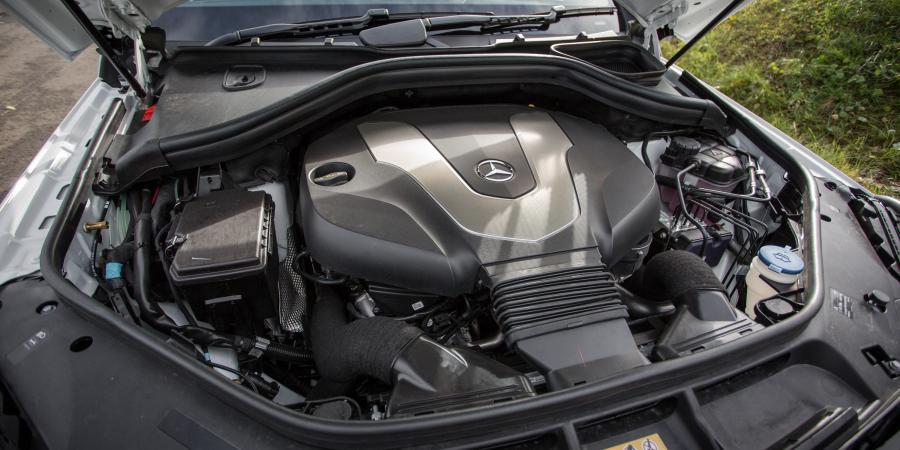 Моторный отсек Mercedes-Benz GLS350 d 4Matic 2016 года  (AU) (фото 8 из 30)